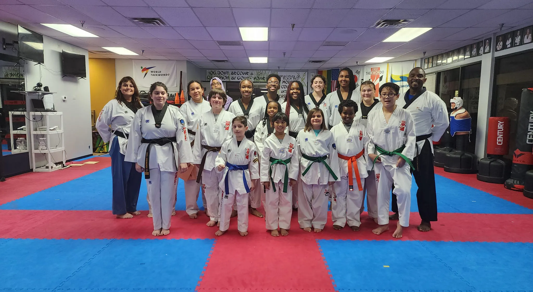 taekwondo-students-and-instructors-lined-up-in-dojang